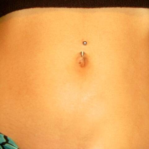 navel piercing